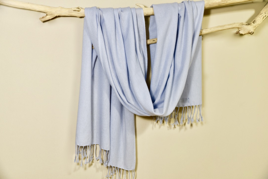 Cashmere stole/scarf in light blue
